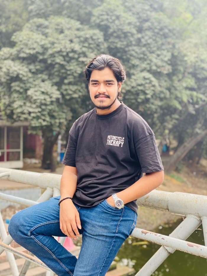 Ratul Gomosta's hover image